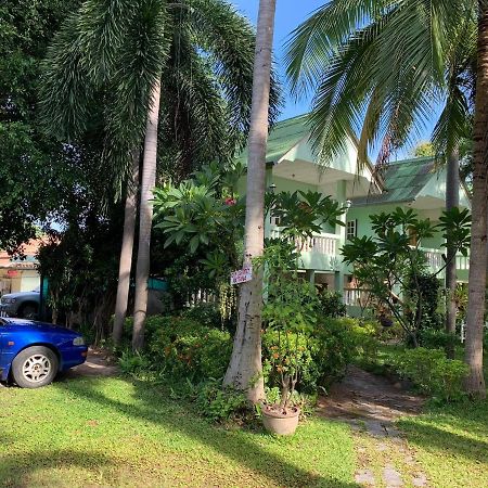 Rattana Guesthouse & Bungalow Bãi biển Chaweng Ngoại thất bức ảnh