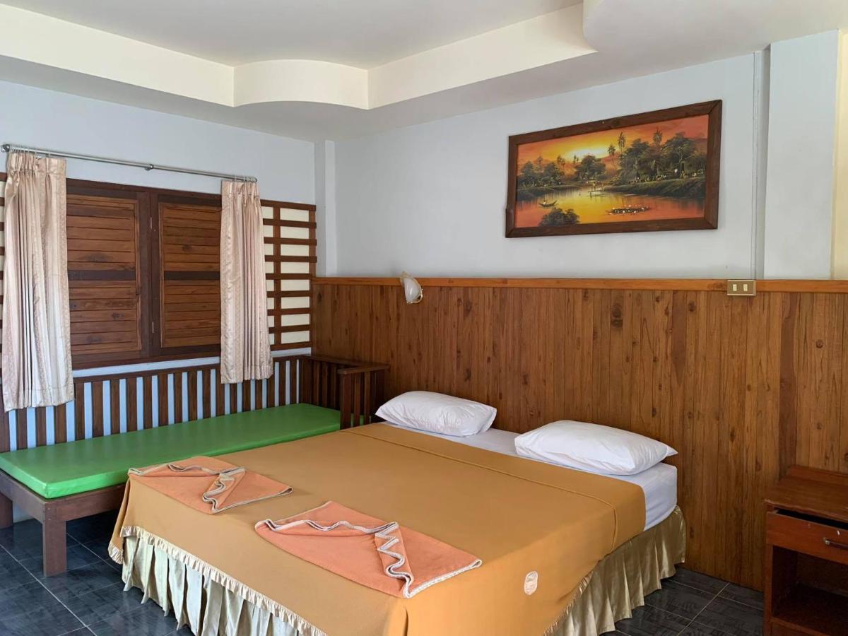 Rattana Guesthouse & Bungalow Bãi biển Chaweng Ngoại thất bức ảnh
