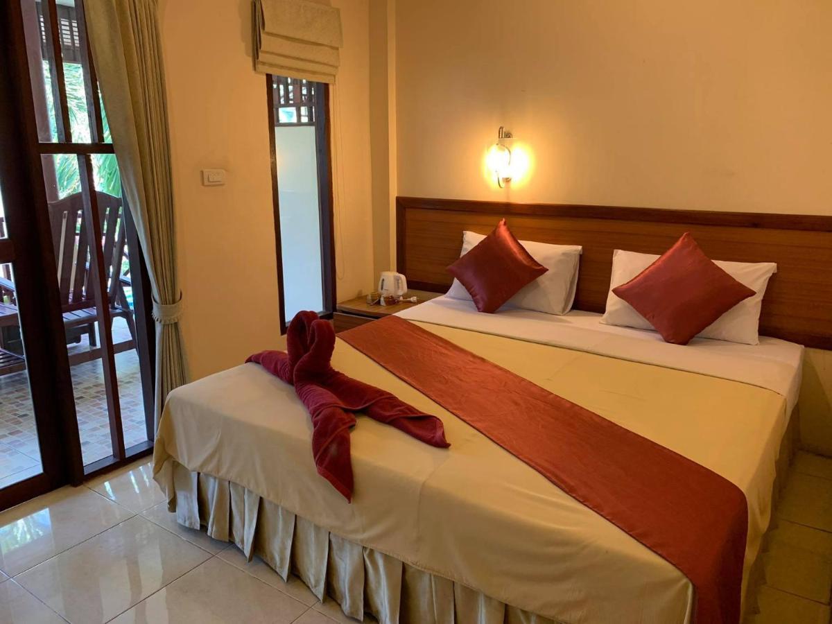 Rattana Guesthouse & Bungalow Bãi biển Chaweng Ngoại thất bức ảnh