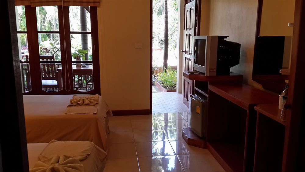 Rattana Guesthouse & Bungalow Bãi biển Chaweng Ngoại thất bức ảnh