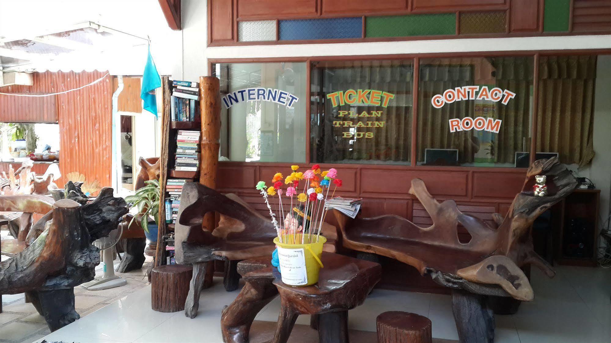 Rattana Guesthouse & Bungalow Bãi biển Chaweng Ngoại thất bức ảnh