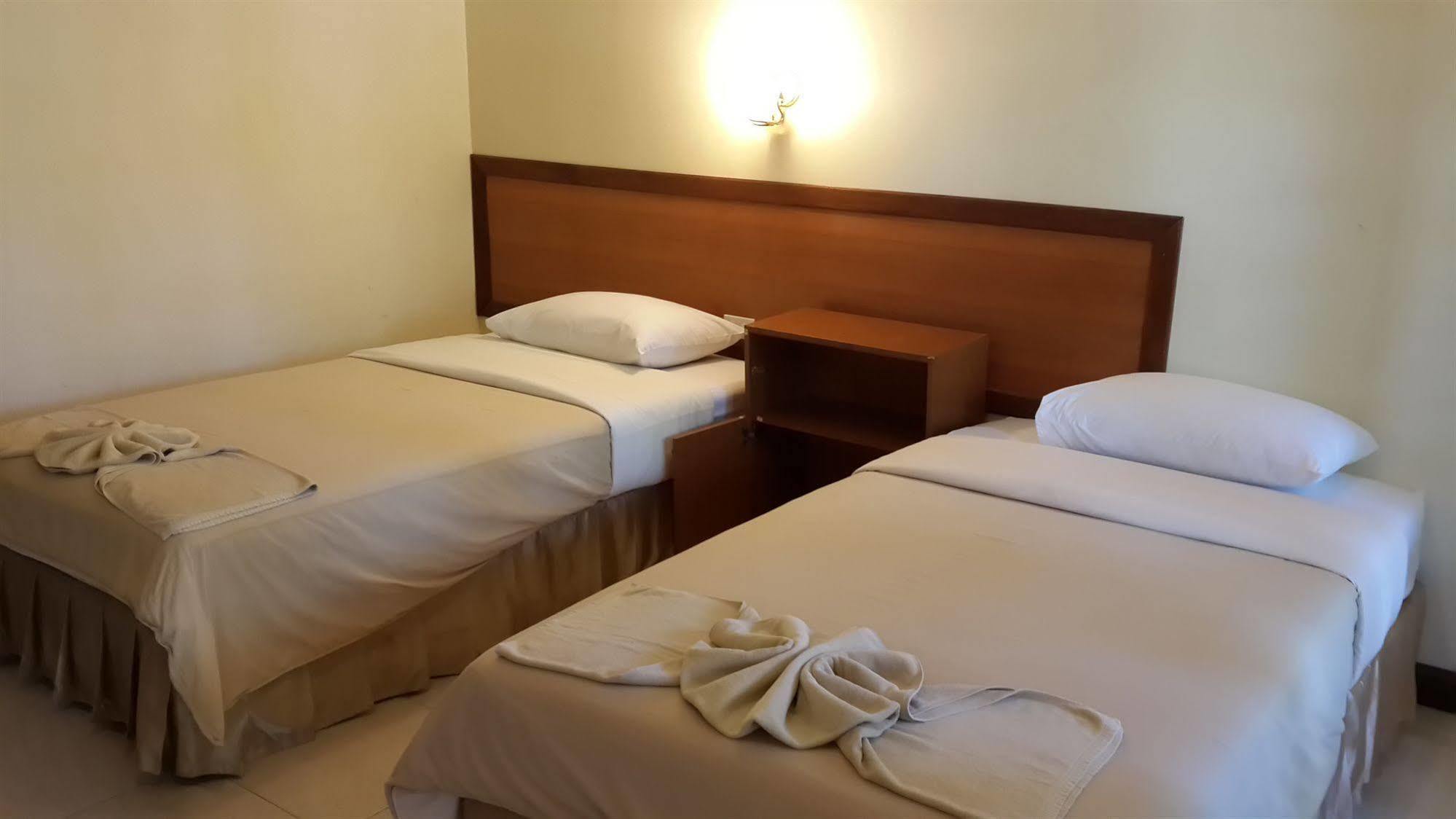 Rattana Guesthouse & Bungalow Bãi biển Chaweng Ngoại thất bức ảnh